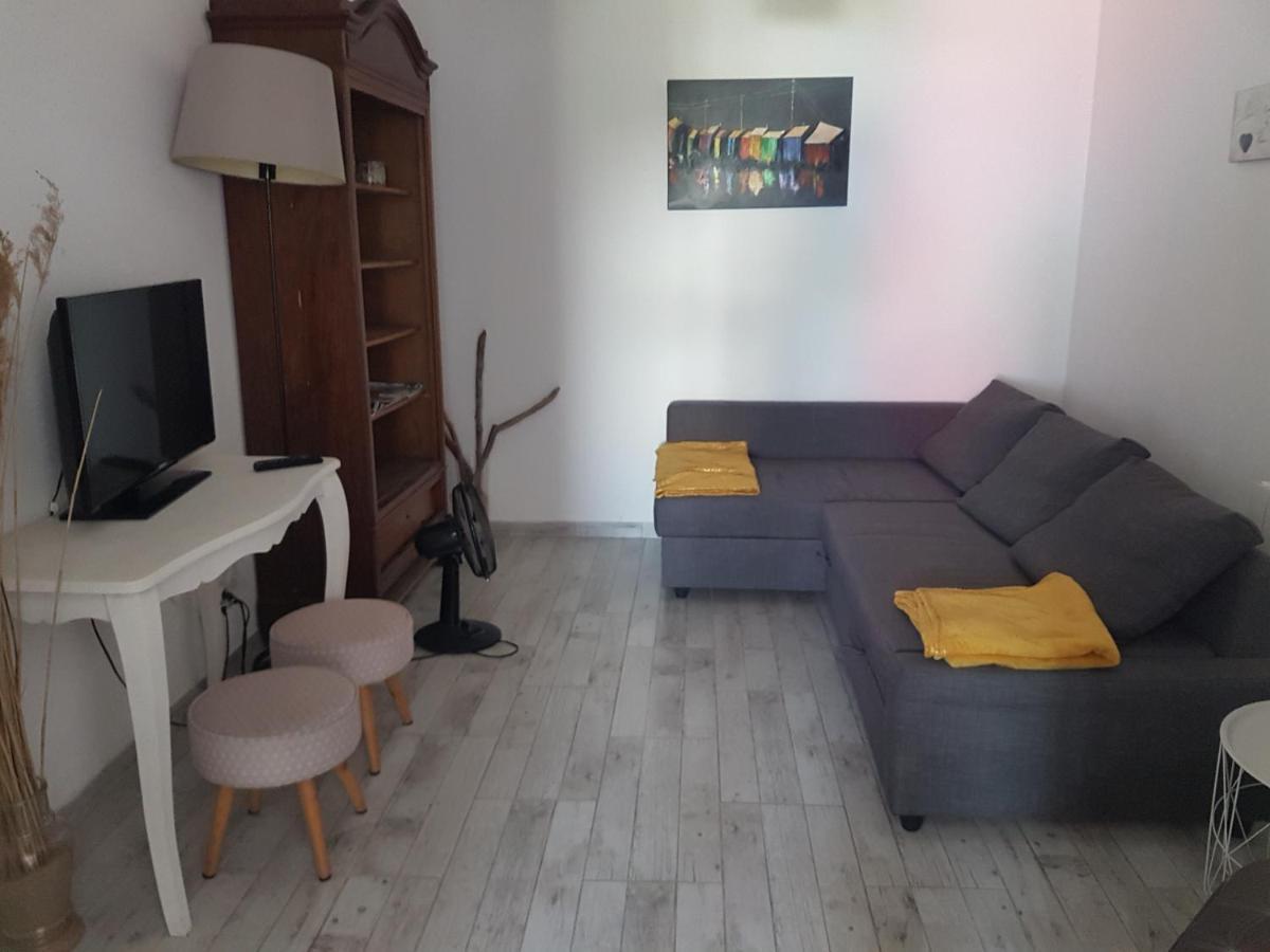 Appartement Re 2 Personnes ชาแตเลยง-ปลาจ ภายนอก รูปภาพ